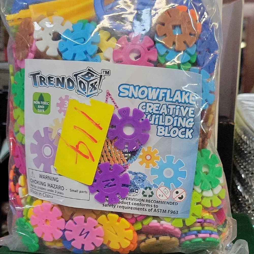 Trendbox Snowflake Creative Building Blocks - Multicolor New